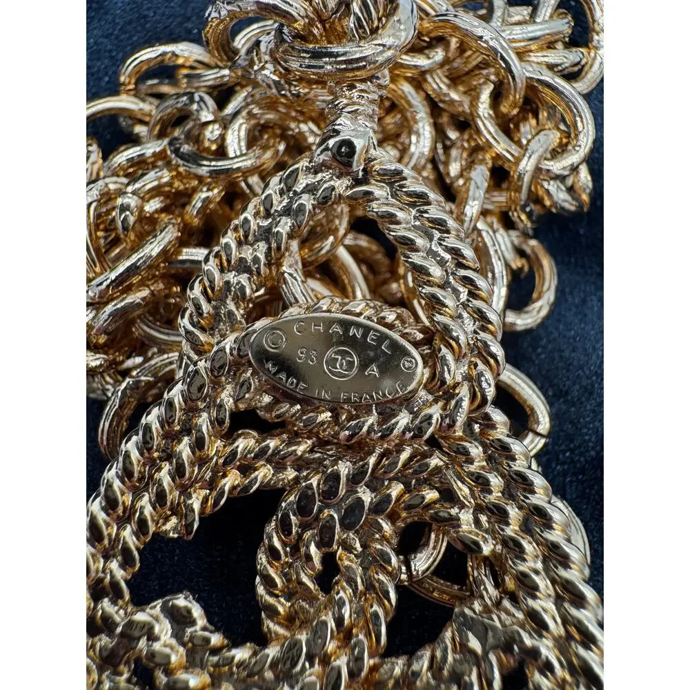 Vintage Chanel 93A Gold Tone Chain Rope Knot Pendant Necklace 1993